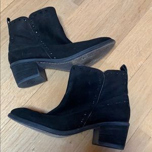 Donald J Pliner Western Couture Collection